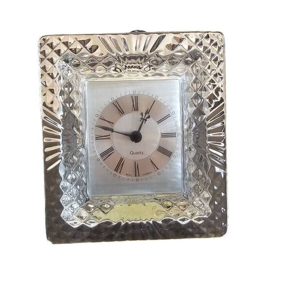 Hechinger Working Crystal Clock 6"x4", beautiful table clock - Picture 1 of 5